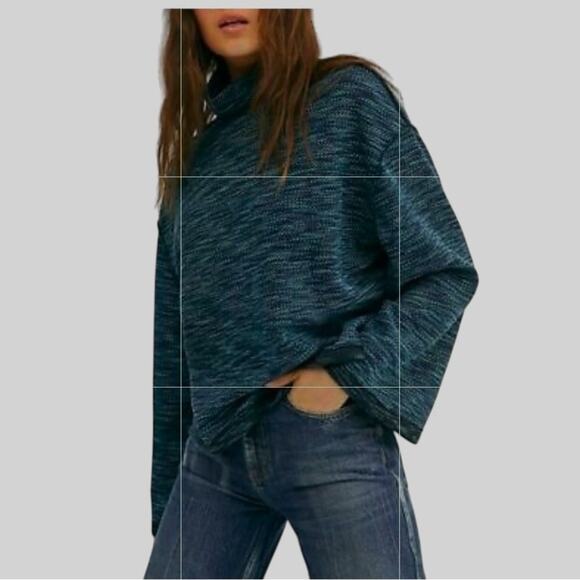 Free People We the Free Sweater Womens Size M Blue Oversized Turtleneck Boxy - Picture 4 of 12